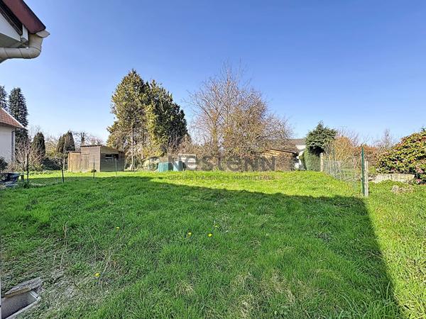 Maison deux chambres et un bureau