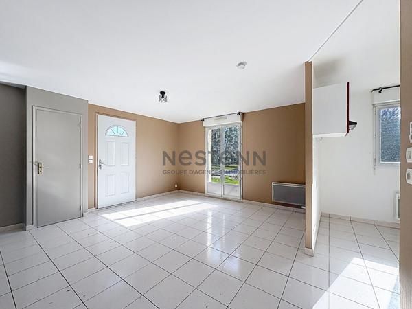 Maison deux chambres et un bureau