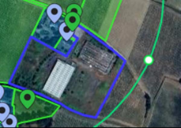 Terrain à vendre de 23 260,00 m² SAINT JEAN DES MAUVRETS (49)