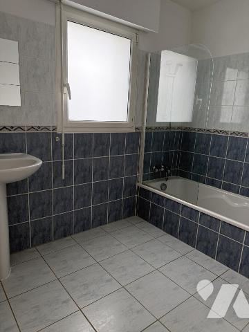 A VENDRE 56 -VANNES OUEST-APPT T3 DUPLEX Garage + Parking