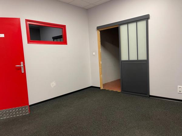 Dpt Meurthe et Moselle (54), à louer MAXEVILLE local d'activité / bureaux