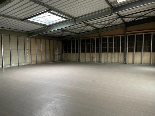 Dpt Meurthe et Moselle (54), à louer MAXEVILLE local d'activité / bureaux