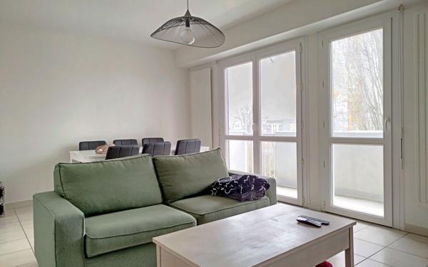 Appartement à vendre    3 pièces • 65 m2 Cholet