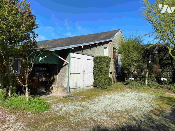Proche centre ville de FLERS: Ensemble de 3 immeubles avec garages  