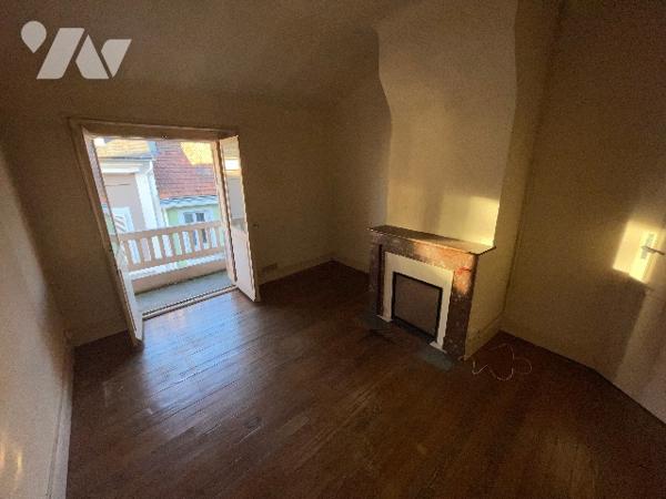 Tarbes – Place Verdun | Appartement de charme avec balcon à rénover entièrement