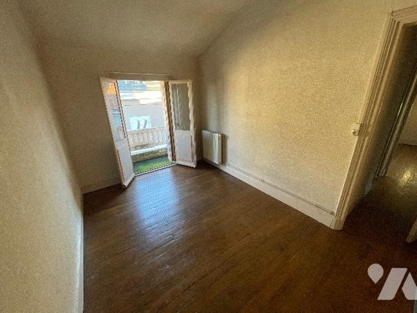 Tarbes – Place Verdun | Appartement de charme avec balcon à rénover entièrement