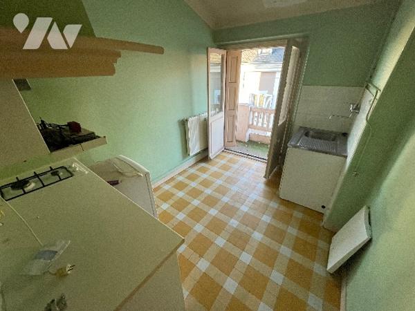 Tarbes – Place Verdun | Appartement de charme avec balcon à rénover entièrement