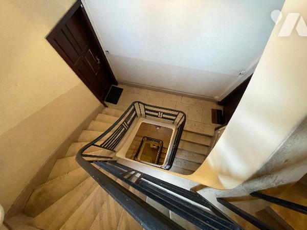 Tarbes – Place Verdun | Appartement de charme avec balcon à rénover entièrement