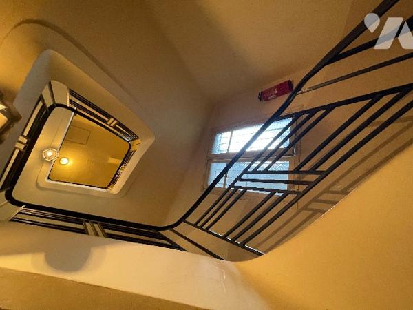 Tarbes – Place Verdun | Appartement de charme avec balcon à rénover entièrement