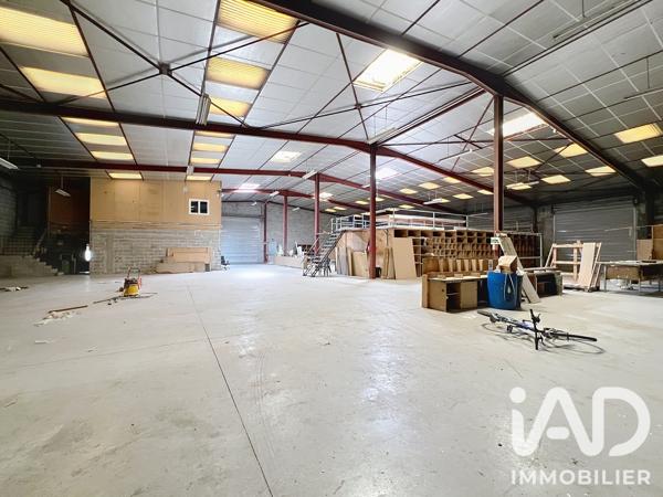 Murs commerciaux  à vendre 1 345 m² Chevry-Cossigny