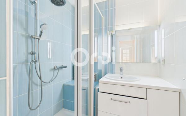 Appartement à vendre    2 pièces • 46,57 m2 Mandelieu-la-Napoule