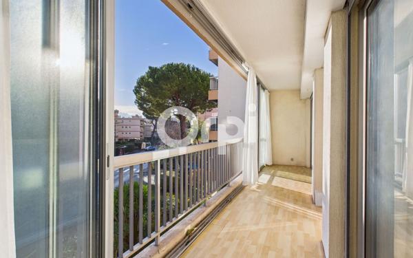 Appartement à vendre    2 pièces • 46,57 m2 Mandelieu-la-Napoule