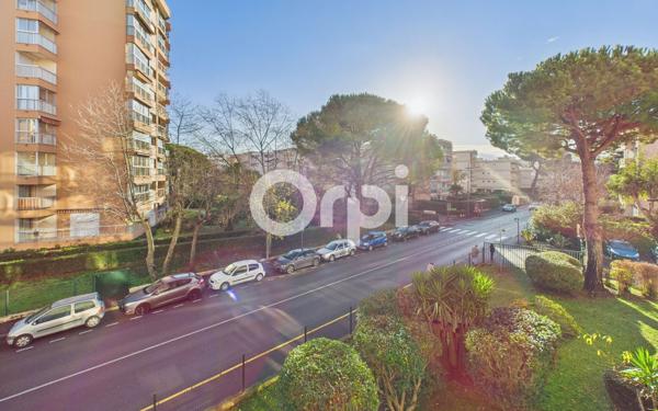 Appartement à vendre    2 pièces • 46,57 m2 Mandelieu-la-Napoule