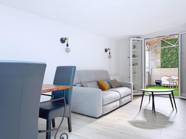 Duplex T4, entièrement rénové, avec terrasse au cœur de Voiron