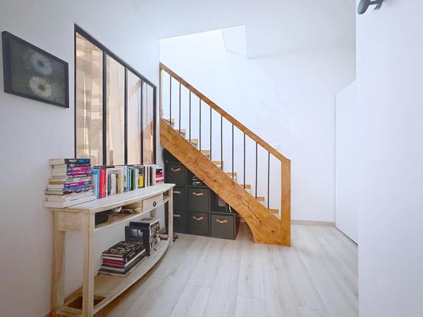 Duplex T4, entièrement rénové, avec terrasse au cœur de Voiron