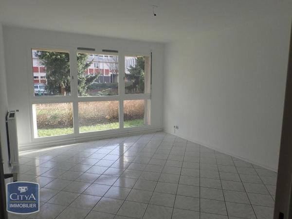 Appartement à louer 2 pièces 59.34m² Belfort (90000)