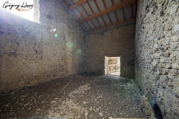 Immeuble anciennement à usage agricole