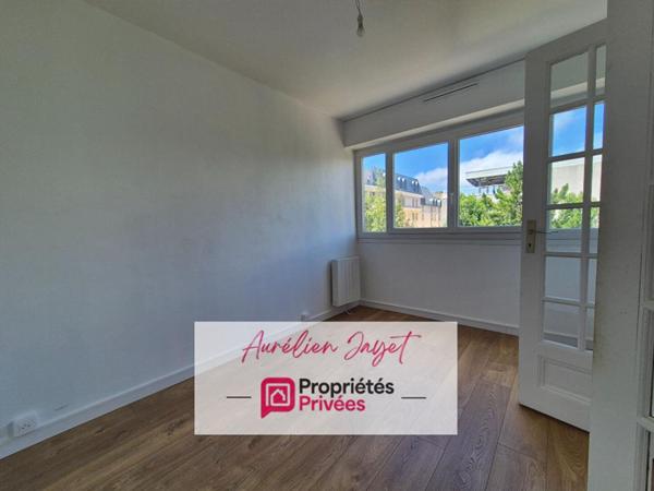 secteur Université Gare, Appartement 96 m²  4 chambres, parking