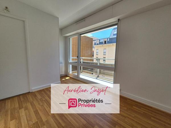 secteur Université Gare, Appartement 96 m²  4 chambres, parking