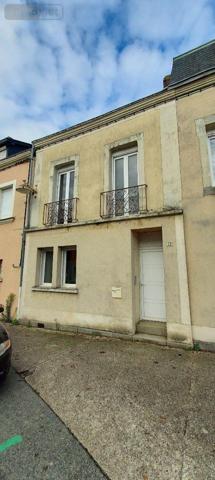 Maison de ville à vendre à Quelaines-Saint-Gault en Mayenne (53360), ref : 53034-58