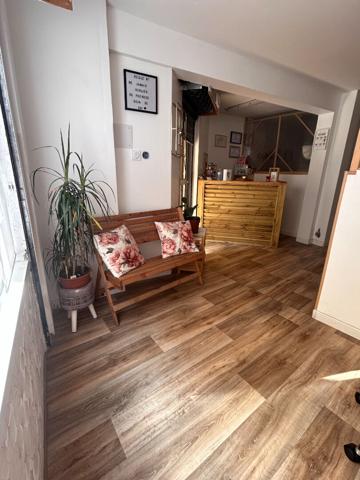 Location local commercial près de PIA - 36 m² - 550 €/mois