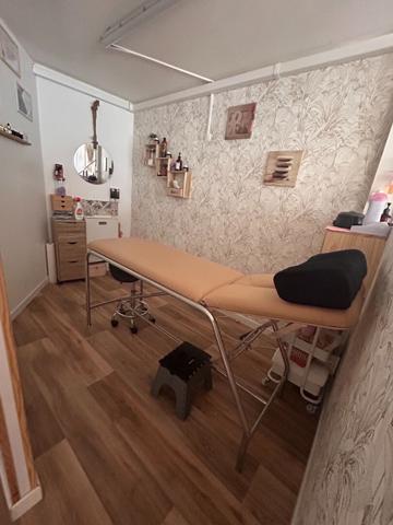 Location local commercial près de PIA - 36 m² - 550 €/mois