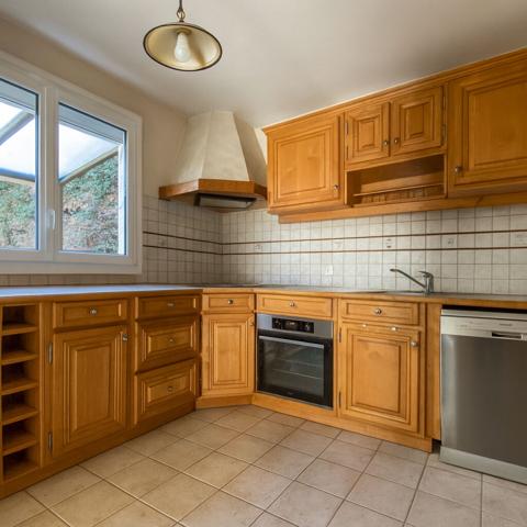 Maison Montreuil Juigne 6 pièce(s) 109 m2