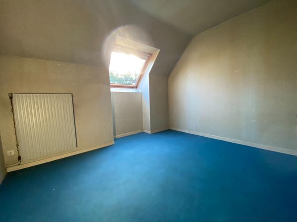 Maison Montreuil Juigne 6 pièce(s) 109 m2