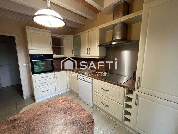 Maison et terrain bien entretenus, idéal famille