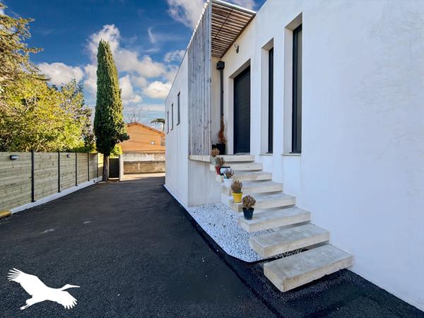 Maison à vendre |  Marseille 12 |  12 pièces | 350 m²