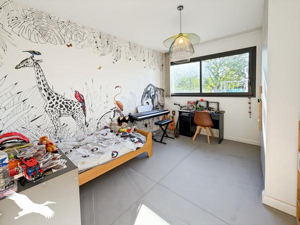 Maison à vendre |  Marseille 12 |  12 pièces | 350 m²