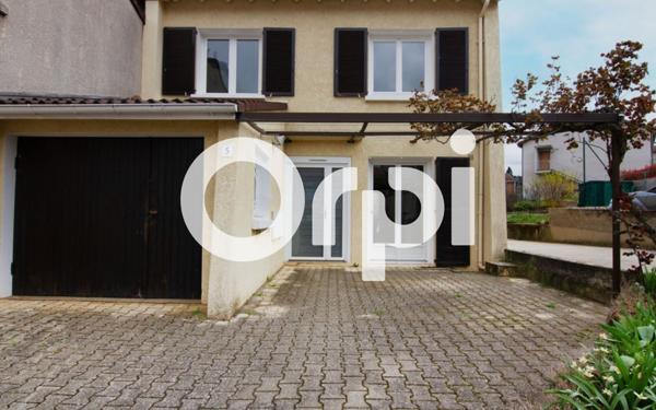 Maison à vendre    5 pièces •  Saint-Paul-en-Jarez