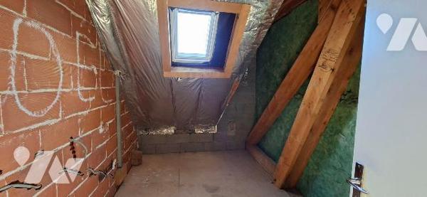 A Sorbiers, maison individuelle-155 m2 avec balcon terrasse et jardin  .