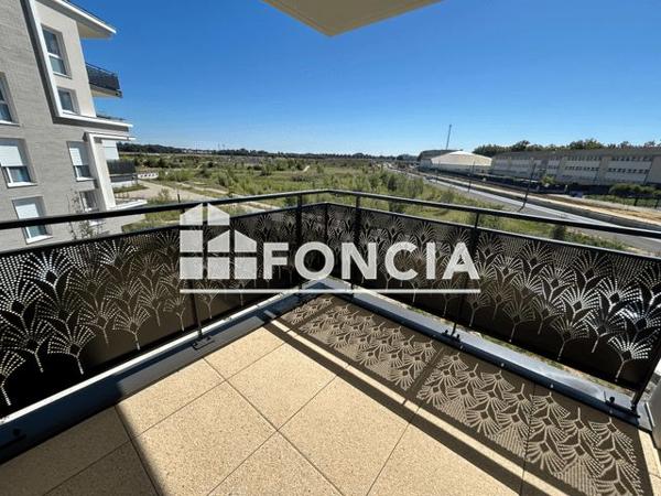 Location Appartement 3 pièces 64.5 m² - 1215 BOULEVARD DE L'EUROPE Melun 77000