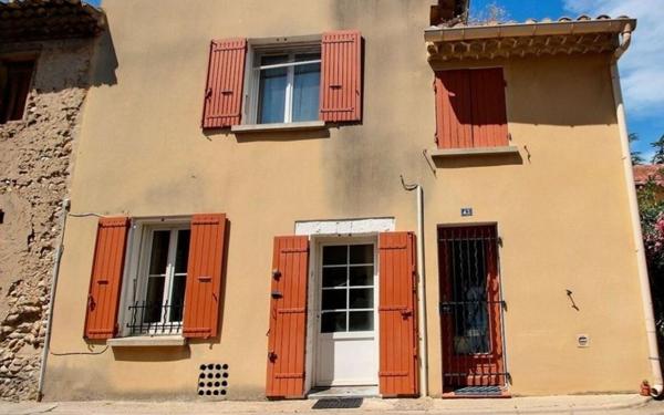 Maison à vendre    3 pièces • 72 m2 Violès