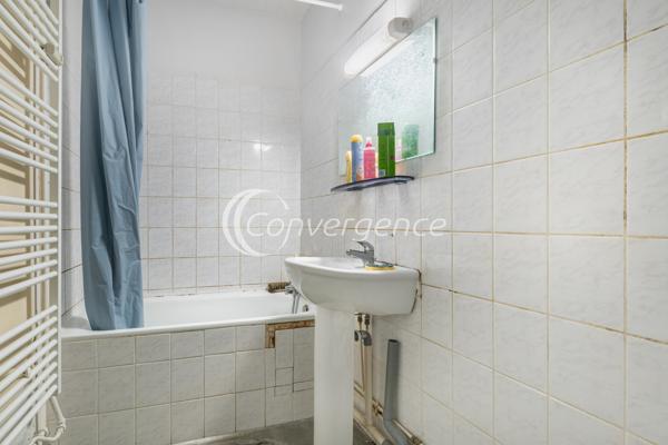 Appartement
                                                                                                                                                                                                                                                                                                                        1 pièce(s)                                                                                                                                                                                                          1 chambre(s)                                                                                                                                                                                                          27.04  m²