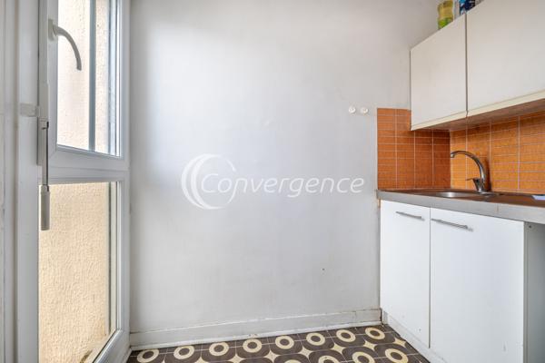 Appartement
                                                                                                                                                                                                                                                                                                                        1 pièce(s)                                                                                                                                                                                                          1 chambre(s)                                                                                                                                                                                                          27.04  m²