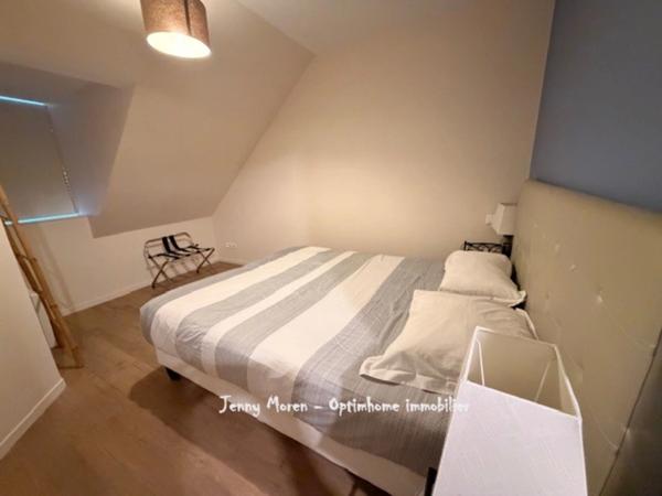 Le Touquet – Centre-ville Appartement meublé en duplex – 100 m² – 3 chambres – Balcon Loyer : 1 700 € / mois