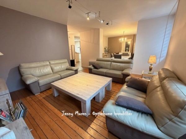 Le Touquet – Centre-ville Appartement meublé en duplex – 100 m² – 3 chambres – Balcon Loyer : 1 700 € / mois