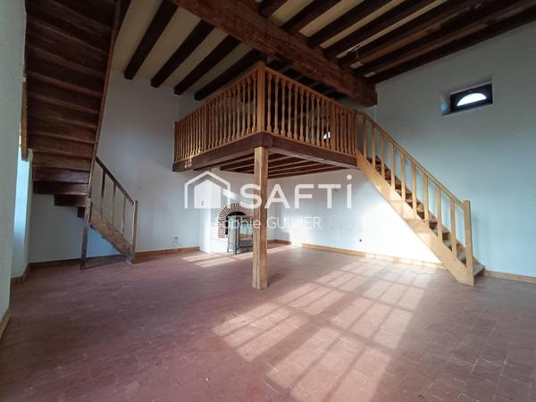 Maison anciennement une écurie 1870  à rénover ou diviser