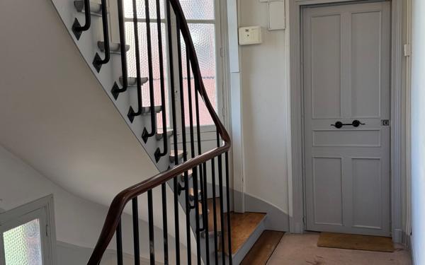 Appartement à vendre    1 pièce • 18,16 m2 Asnières-sur-Seine