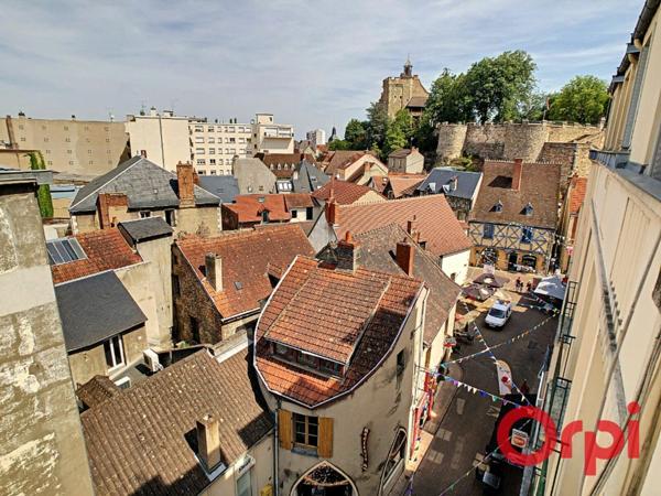 Appartement à vendre    2 pièces • 69,40 m2 Montluçon