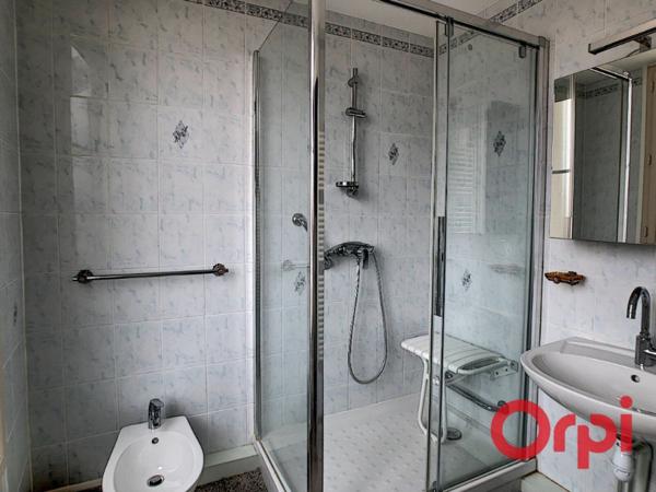 Appartement à vendre    2 pièces • 69,40 m2 Montluçon