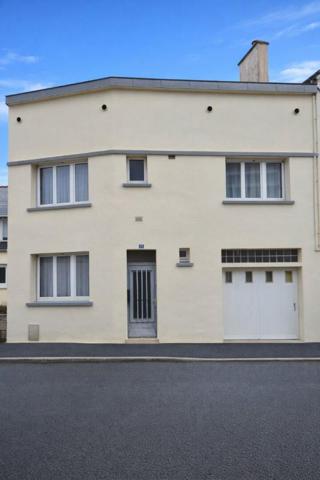 Maison de ville 87 m² - 3 chambres - Garage - Jardin - Proche Lorient centre
