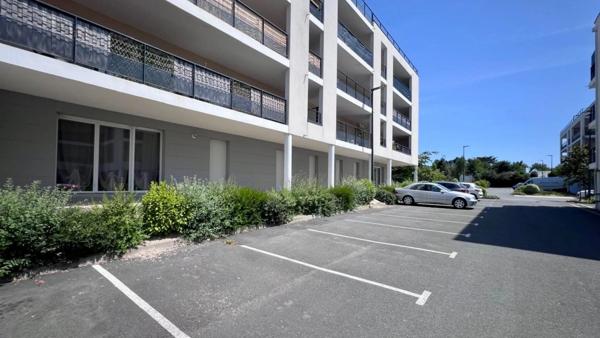 QUIMPER (29) Appartement de type 3 de 64,94 m² habitable - Balcon - 2 places de parking souterrain.