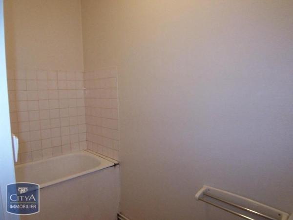 Appartement à louer 4 pièces 63.41m² Clermont-Ferrand (63000)