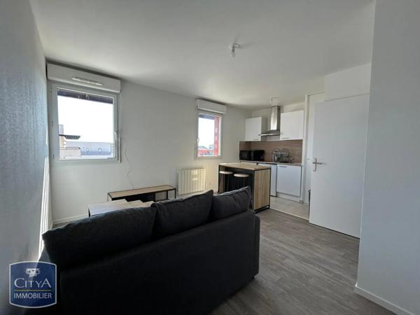 Appartement à louer 2 pièces 35.44m² Lucé (28110)