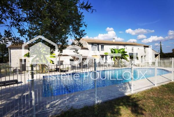 Longère avec dépendances, piscine, idéal projet de gîtes