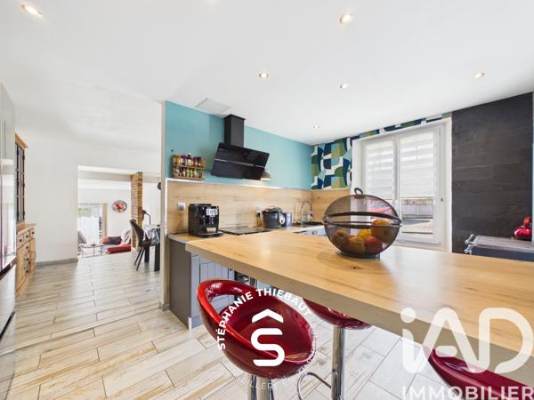 Maison à vendre 6 pièces 121 m² Pouxeux