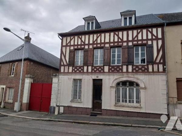 Maison LE NEUBOURG centre, avec dépendances